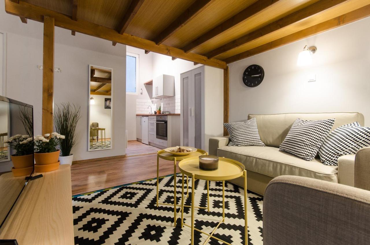 Sesame Light Apartment